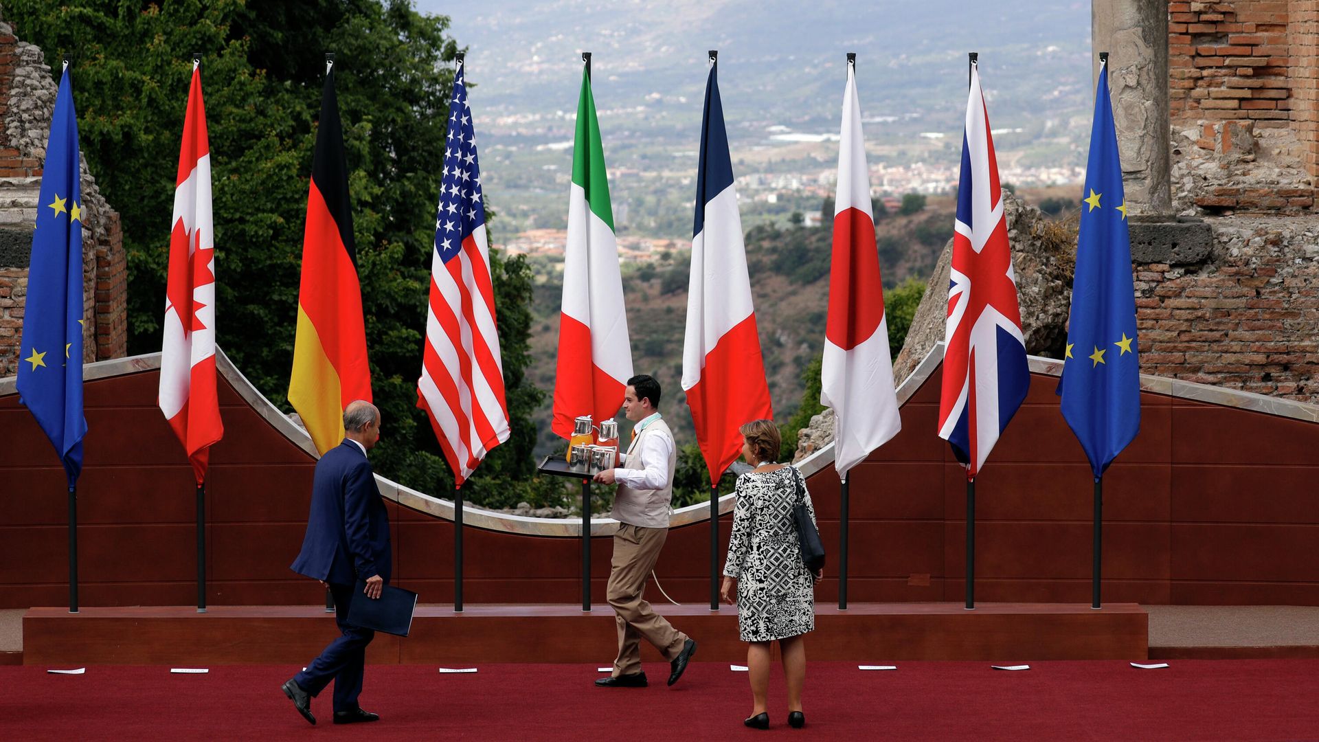 Флаги стран — участниц саммита G7 Флаги стран — участниц саммита G7 - РИА Новости, 1920, 08.05.2022