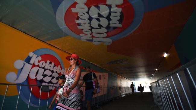 Подготовка к открытию фестиваля Koktebel Jazz Party Подготовка к открытию фестиваля Koktebel Jazz Party