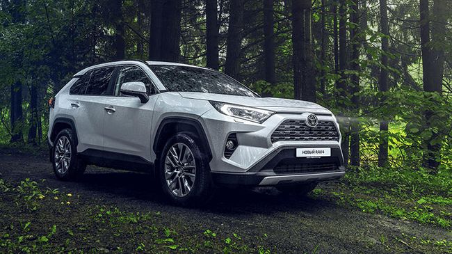Новый Toyota RAV4