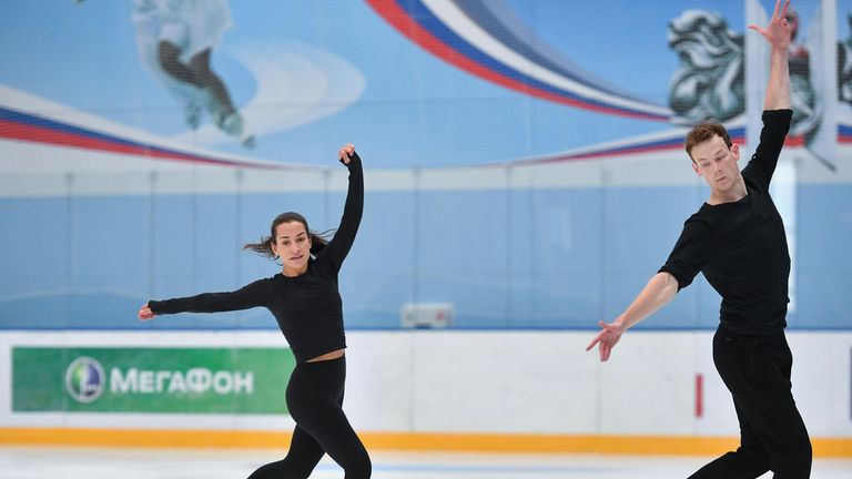 Ксения Столбова и Андрей Новоселов Ксения Столбова и Андрей Новоселов