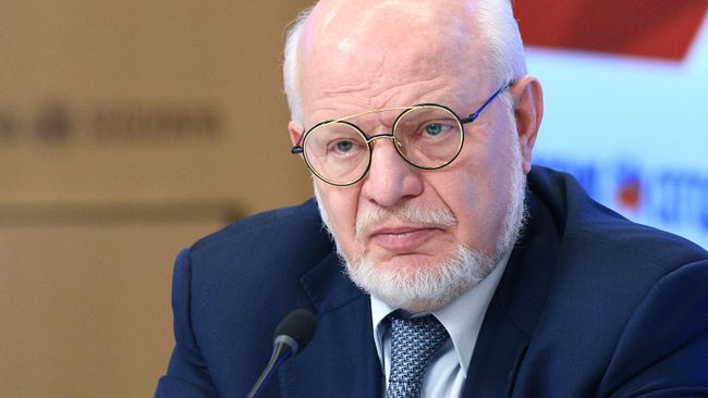 Председатель Совета при Президенте РФ по развитию гражданского общества и правам человека Михаил Федотов Председатель Совета при Президенте РФ по развитию гражданского общества и правам человека Михаил Федотов