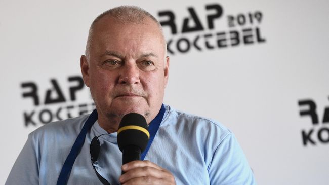 Дмитрий Киселев на пресс-конференции, посвященной открытию фестиваля Rap Koktebel – 2019 в Крыму Дмитрий Киселев на пресс-конференции, посвященной открытию фестиваля Rap Koktebel – 2019 в Крыму