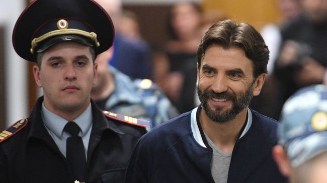 Михаил Абызов в суде Михаил Абызов в суде