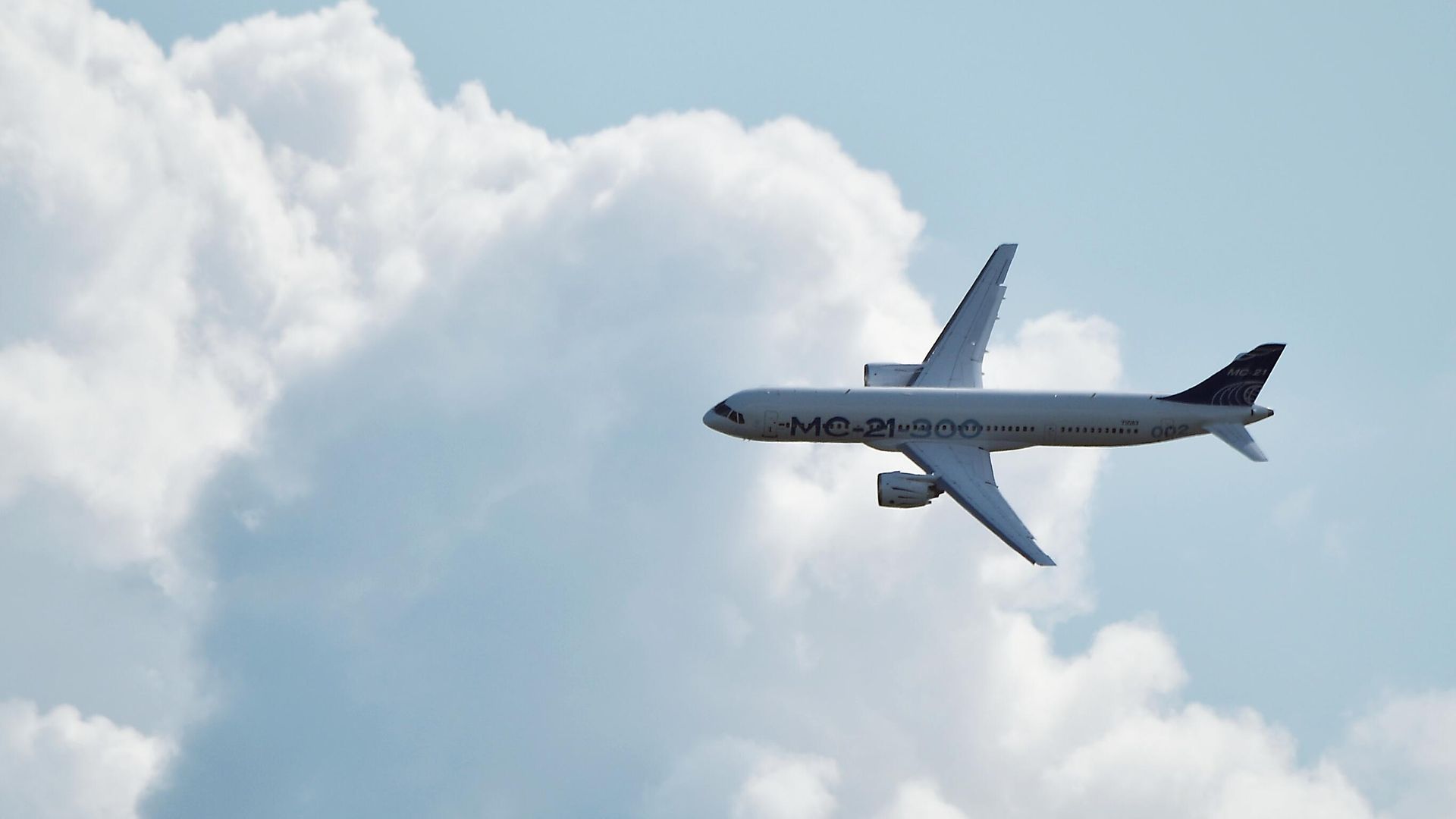 Российский среднемагистральный пассажирский самолёт МС-21-300 Российский среднемагистральный пассажирский самолёт МС-21-300 - РИА Новости, 1920, 25.02.2026