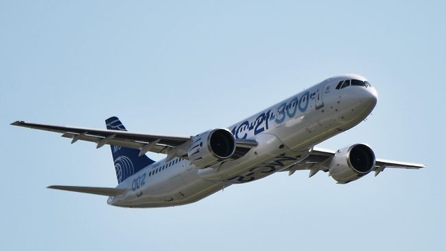 Российский среднемагистральный пассажирский самолёт МС-21-300
