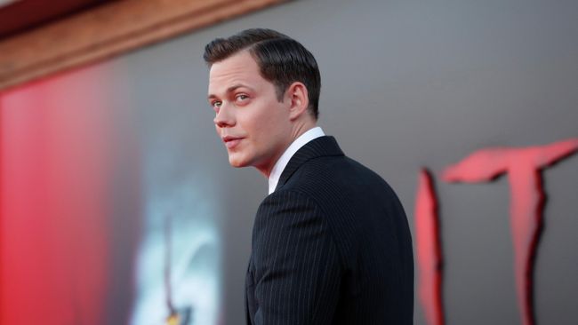 Актер Билл Скарсгард на премьере Оно 2 в Лос-Анджелесе Актер Билл Скарсгард на премьере Оно 2 в Лос-Анджелесе