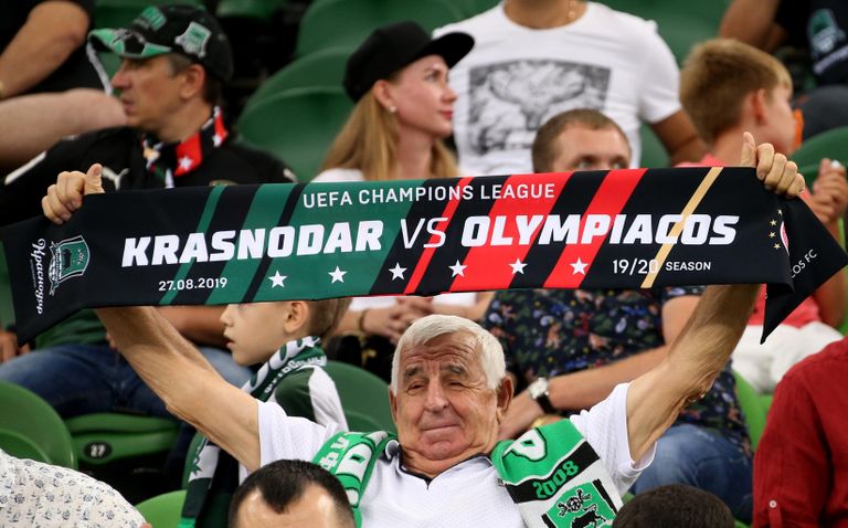 Футбол. Лига чемпионов. Матч Краснодар - Олимпиакос Футбол. Лига чемпионов. Матч Краснодар - Олимпиакос
