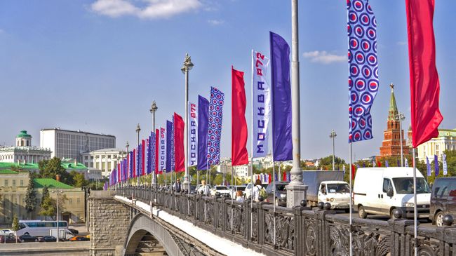 Праздничные конструкции ко Дню города в Москве Праздничные конструкции ко Дню города в Москве