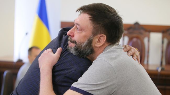Руководитель портала РИА Новости Украина Кирилл Вышинский после заседания апелляционного суда Киева Руководитель портала РИА Новости Украина Кирилл Вышинский после заседания апелляционного суда Киева