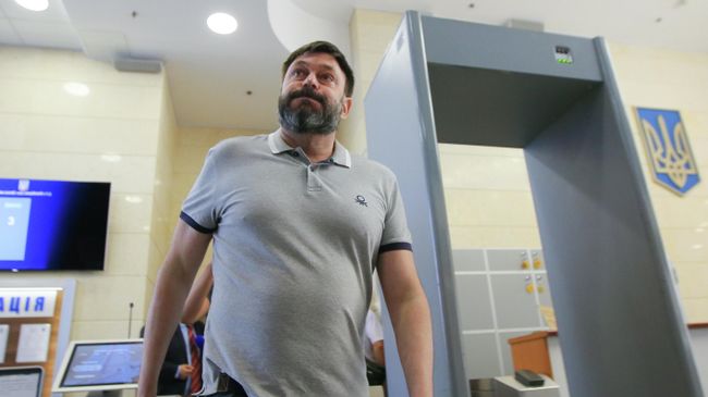 Руководитель портала РИА Новости Украина Кирилл Вышинский после заседания апелляционного суда Киева Руководитель портала РИА Новости Украина Кирилл Вышинский после заседания апелляционного суда Киева