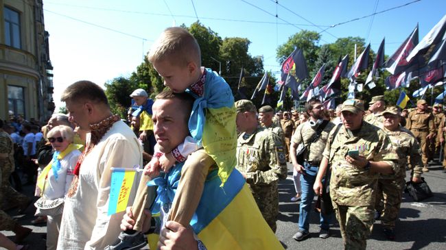 Участники Марша защитников Украины в Киеве Участники Марша защитников Украины в Киеве