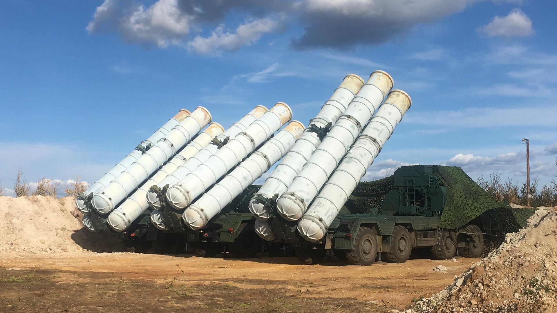 Зенитный ракетный комплекс С-400 Зенитный ракетный комплекс С-400 - РИА Новости, 1920, 05.04.2023
