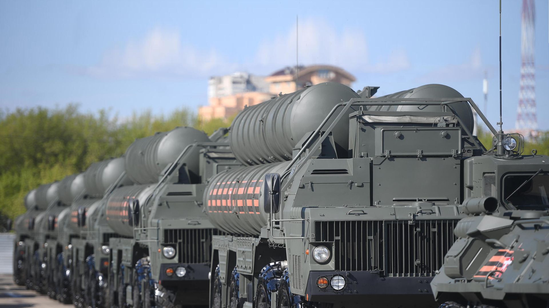 Зенитные ракетные комплексы С-400 Триумф Зенитные ракетные комплексы С-400 Триумф - РИА Новости, 1920, 24.08.2021