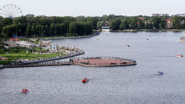 Верхнее озеро в Калининграде Верхнее озеро в Калининграде