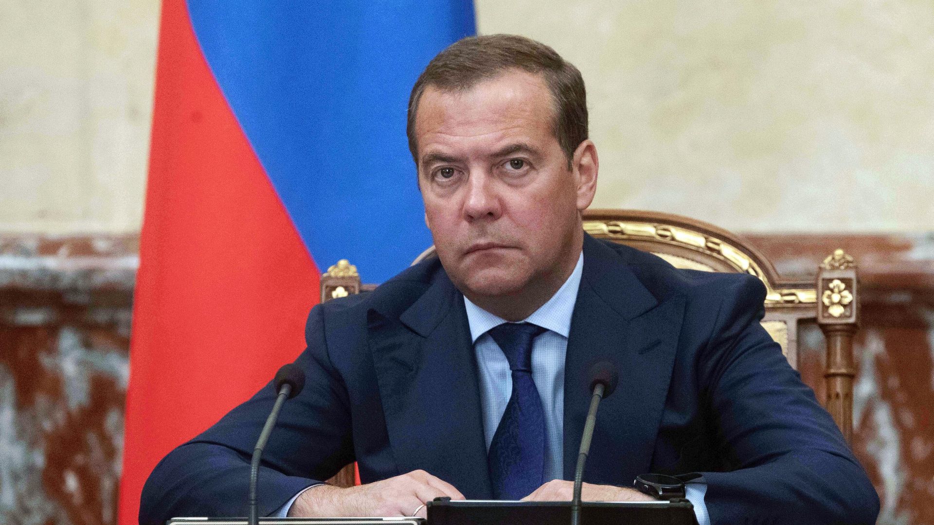  Председатель правительства РФ Дмитрий Медведев проводит совещание с членами кабинета министров РФ - РИА Новости, 1920, 08.10.2020