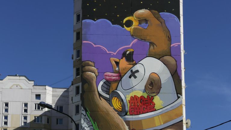 Стрит-арт фестиваль URBAN MORPHOGENESI. Медведь. Болгарские художники Arsek & Erase 