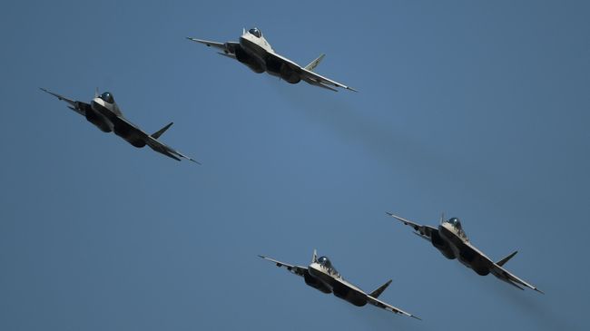LIVE: Выступление пилотажных групп на авиакосмическом салоне МАКС-2019 LIVE: Выступление пилотажных групп на авиакосмическом салоне МАКС-2019