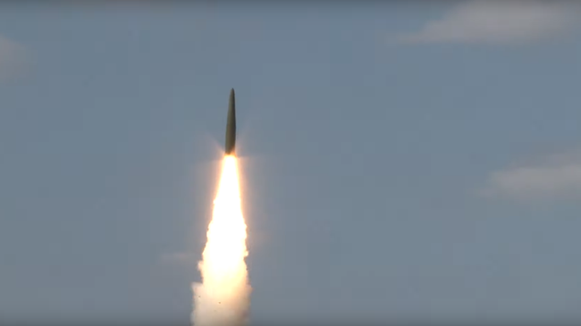Опубликовано видео пуска ракеты Искандер Опубликовано видео пуска ракеты Искандер