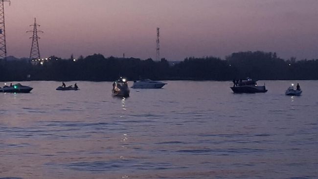 На месте падения частного летательного аппарата в Клязьминское водохранилище. 31 августа 2019