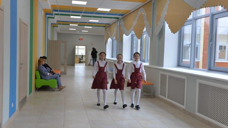 Петропавловская средняя школа в Муромцевском районе Омской области Петропавловская средняя школа в Муромцевском районе Омской области