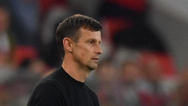 Главный тренер Зенита Сергей Семак Главный тренер Зенита Сергей Семак