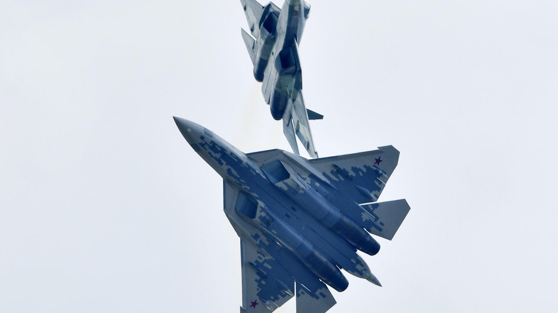 Российские многофункциональные истребители пятого поколения Су-57 Российские многофункциональные истребители пятого поколения Су-57 - РИА Новости, 1920, 29.08.2020