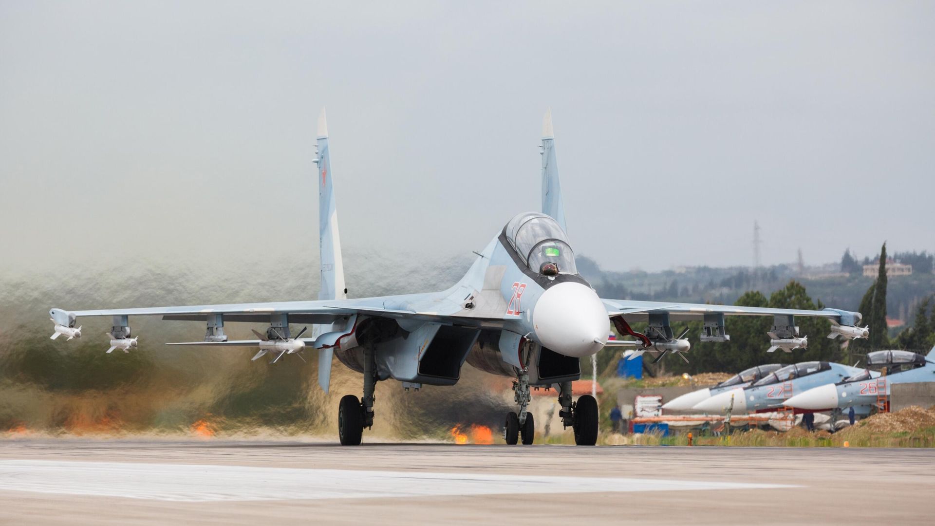 Истребители Су-27 ВКС России на авиабазе Хмеймим в Сирии Истребители Су-27 ВКС России на авиабазе Хмеймим в Сирии - РИА Новости, 1920, 08.10.2024