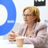 Министр здравоохранения РФ Вероника Скворцова во время интервью на стенде Международного информационного агентства (МИА) Россия сегодня на V Восточном экономическом форуме во Владивостоке Министр здравоохранения РФ Вероника Скворцова во время интервью на стенде Международного информационного агентства (МИА) Россия сегодня на V Восточном экономическом форуме во Владивостоке