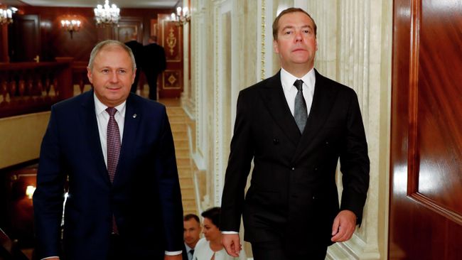Председатель правительства РФ Дмитрий Медведев и премьер-министр Белоруссии Сергей Румас Председатель правительства РФ Дмитрий Медведев и премьер-министр Белоруссии Сергей Румас