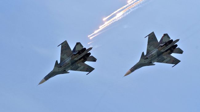 Истребители-бомбардировщики Су-34 