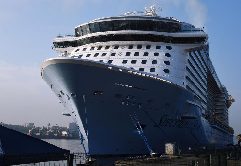 Круизный лайнер Spectrum of the Seas 