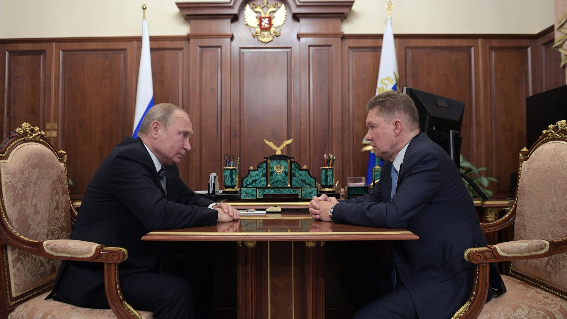 Президент РФ Владимир Путин и председатель правления ПАО Газпром Алексей Миллер во время встречи. 9 августа 2019 Президент РФ Владимир Путин и председатель правления ПАО Газпром Алексей Миллер во время встречи. 9 августа 2019 - РИА Новости, 1920, 31.01.2022