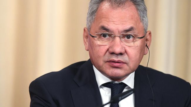 Министр обороны РФ Сергей Шойгу на пресс-конференции по итогам заседания российско-французского Совета сотрудничества по вопросам безопасности в Москве
