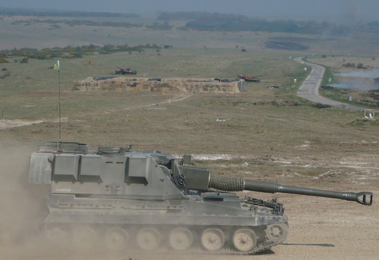 Самоходная артиллерийская установка AS-90 Самоходная артиллерийская установка AS-90