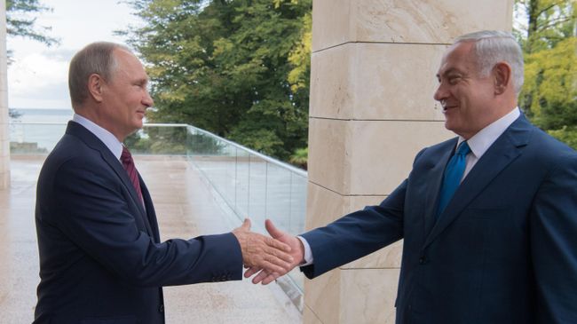 Президент РФ Владимир Путин и премьер-министр Израиля Биньямин Нетаньяху во время встречи Президент РФ Владимир Путин и премьер-министр Израиля Биньямин Нетаньяху во время встречи