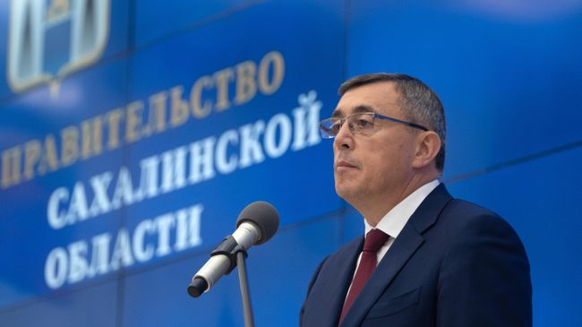 Избранный губернатор Сахалинской области Валерий Лимаренко на церемонии инаугурации в Южно-Сахалинске
