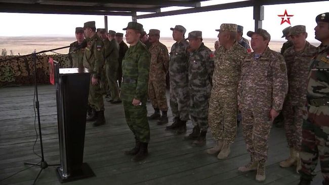 Церемония открытия стратегического командно-штабного учения Центр-2019 Церемония открытия стратегического командно-штабного учения Центр-2019