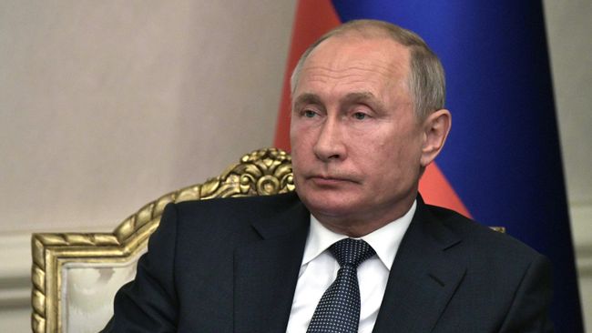 Президент РФ Владимир Путин во время встречи с президентом Ирана Хасаном Рухани в Анкаре Президент РФ Владимир Путин во время встречи с президентом Ирана Хасаном Рухани в Анкаре