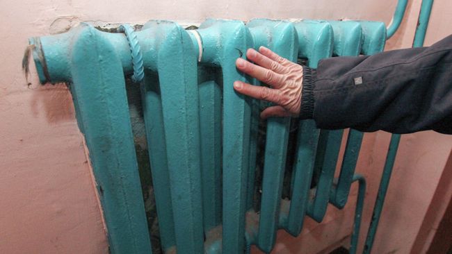 Батарея в подъезде одного из жилых домов Батарея в подъезде одного из жилых домов