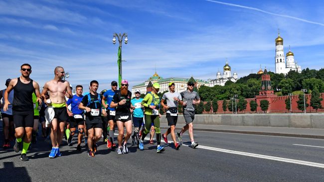 Участники благотворительного марафона в Москве. Участники благотворительного марафона в Москве.