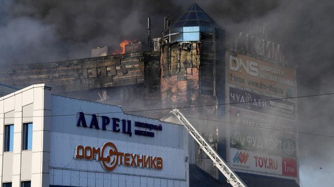 Пожар в ТЦ Максим во Владивостоке Пожар в ТЦ Максим во Владивостоке