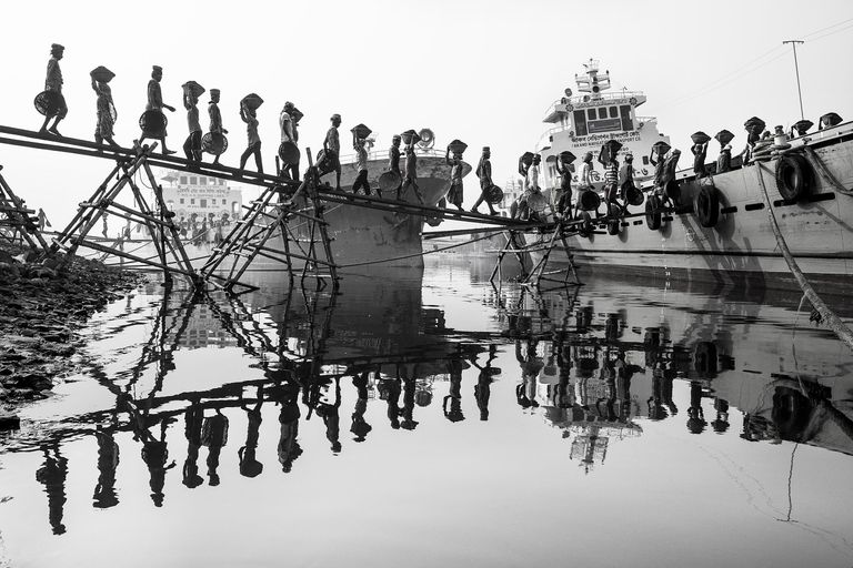 M Yousuf Tushar. Работа финалиста конкурса Environmental Photographer of the Year 2019 M Yousuf Tushar. Работа финалиста конкурса Environmental Photographer of the Year 2019