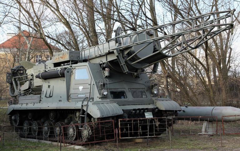 ПУ 8У218 с ракетной частью Р-11М (без ГЧ) ПУ 8У218 с ракетной частью Р-11М (без ГЧ)