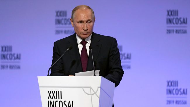  Президент РФ Владимир Путин выступает на XXIII конгрессе Международной организации высших органов финансового контроля