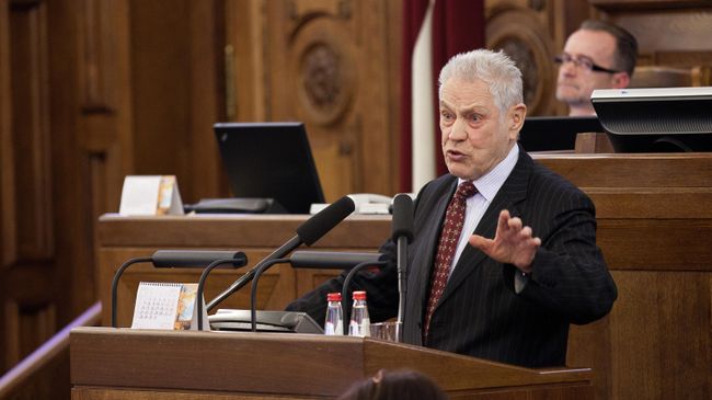 Латвийский политик Висвалдис Лацис Латвийский политик Висвалдис Лацис