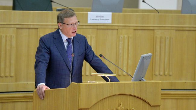 Губернатор Омской области Александр Бурков во время бюджетного послания законодательному собранию Губернатор Омской области Александр Бурков во время бюджетного послания законодательному собранию