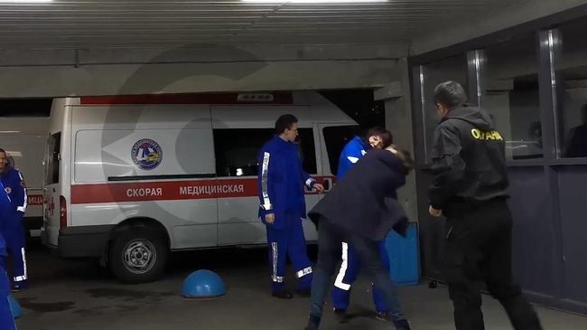 В Петерубрге врачи скорой помощи подрались с пациенткой В Петерубрге врачи скорой помощи подрались с пациенткой