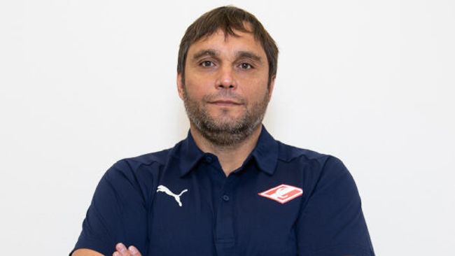 Олег Кулешов, главный тренер московского гандбольного клуба Спартак