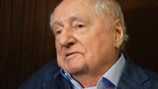 Художественный руководитель театра Ленком Марк Захаров Художественный руководитель театра Ленком Марк Захаров