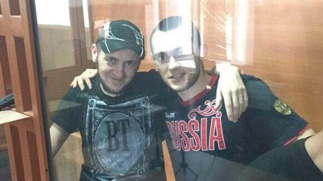 Скрипник Виктор (слева) и Стельникович Александр в зале суда Скрипник Виктор (слева) и Стельникович Александр в зале суда